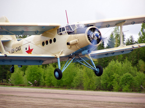 aeroplane antonov an2 kymi finland suomi airplane flying... (Photo: Dave_S. on Flickr)