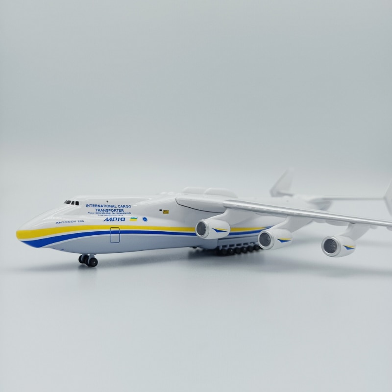 Antonov An-225 "Mriya" Plastic Airplane Model 1/400 Scale Static Display Adult Collection Mini lane Toys Boys Gift 21cm